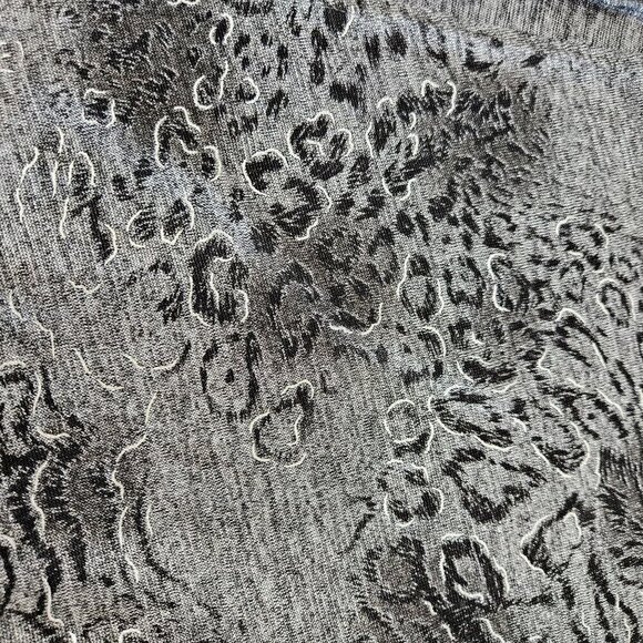 Chico's Travelers Size 2 Large Slinky Cheetah Animal Print Open Front Cardigan - Picture 2 of 7